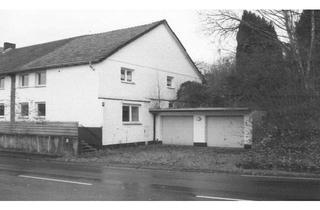 Mehrfamilienhaus kaufen in 34369 Hofgeismar, Hofgeismar-Hümme - Mehrfamilienhaus, Doppelgarage und Grundstück