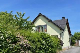 Einfamilienhaus kaufen in 95652 Waldsassen, Sehr großzügiges Einfamilienhaus für eine große Familie mit Garage und mehreren Nebengebäuden!