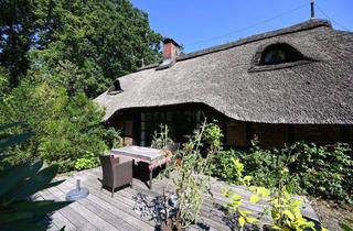 Bauernhaus kaufen in 26125 Ofenerdiek, Reetgedecktes Bauernhaus auf herrlichem Grundstück