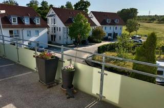 Wohnung kaufen in Rohräckerstraße 53, 71157 Hildrizhausen, Schöne Dachgeschosswohnung in Ortsrandlage, riesiger Balkon und hohe Decken - provisionsfrei