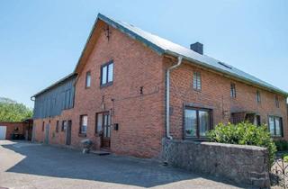 Bauernhaus kaufen in 24805 Hamdorf, Hamdorf - Landhaus mit Ausbaureserve - Lütt Immobilien - Ihr Immobilienmakler in S-H