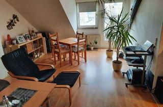 Wohnung kaufen in 47918 Tönisvorst, Solide - Dachgeschosswohnung mit Terrasse gesucht ?