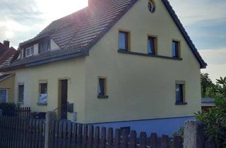 Wohnung kaufen in 02730 Ebersbach-Neugersdorf, Ebersbach-Neugersdorf - Doppelhaushälfte sucht neue Eigentümer