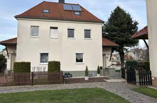 Doppelhaushälfte kaufen in Schillerstr. 31, 04425 Taucha, Hochwertig kernsanierte, freie (01/25) Doppelhaushälfte mit ausgebautem DG+schönem Garten in Taucha