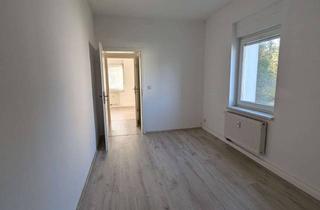 Wohnung mieten in Leulitzer Str., 04828 Bennewitz, +++SCHICKE, FREUNDLICHE 3-R. WHG+M. BALKON+DUSCHBAD M. FENSTER+1.OG!!!+++