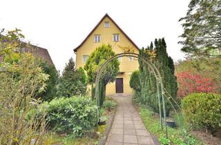 Haus kaufen in Gräfenbergerstr. 28, 91054 Buckenhof, Denkmal ehem. Forsthaus, Nebenhaus und 4 Garagen