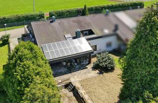 Doppelhaushälfte kaufen in 75433 Maulbronn, Großzügige Doppelhaushälfte mit zwei Wohneinheiten, Garage, Carport und großem Garten