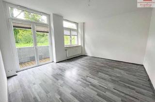 Wohnung mieten in Grunertberg, 08301 Bad Schlema, Großzügige 2-Raum-Wohnung mit Balkon und Einbauküche in Bad Schlema