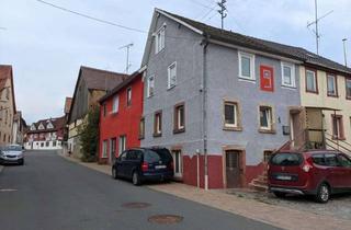 Haus kaufen in 74747 Ravenstein, Ausbaupotential in Ravenstein - Oberwittstadt