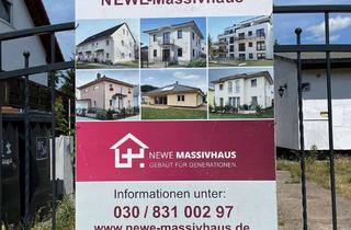 Grundstück zu kaufen in Badener Straße 51 a, 12623 Mahlsdorf, Baugrundstück in Mahlsdorf für eine Stadtvilla. Wir bauen für Sie in förderfähiger KFW Bauweise.