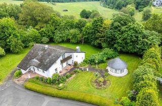 Einfamilienhaus kaufen in 54518 Bruch, Die Kunst des Wohnens! Freistehendes Einfamilienhaus mit Doppelgarage in naturnaher Lage