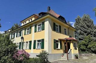 Doppelhaushälfte kaufen in Otto-Uhlig-Str., 01454 Radeberg, Attraktive Doppelhaushälfte in zentraler Lage von Radeberg