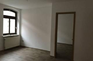 Wohnung mieten in 08626 Adorf, Gemütliche 2-Zimmer-Wohnung mit Garten und seniorengerechtem Bad im Erdgeschoss