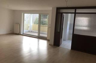 Wohnung kaufen in Hauptstraße 40, 02829 Schöpstal, Provisionsfreie Kapitalanlage! 3 Zimmer mit Balkon, in der 1. Etage, 2 Stellplätze gehören auch dazu