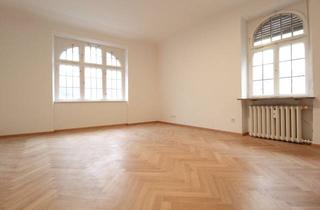 Wohnung mieten in 85049 Ingolstadt, Platz und Stil: 7 Zimmer Altbau Traum in der Innenstadt