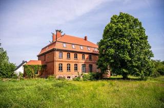 Haus kaufen in 18461 Millienhagen, Gutshaus mit eigenem Park in malerischer Umgebung