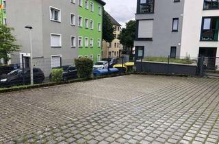 Garagen kaufen in Konrad-Adenauer-Straße 68, 42651 Solingen-Mitte, Zentraler Stellplatz mit Schranke in TOP-Lage!