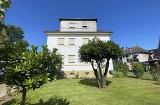 Mehrfamilienhaus kaufen in 65428 Rüsselsheim, Gehobenes Mehrfamilienhaus mit großem Garten mitten in Rüsselsheim am Main