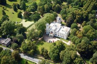 Wohnung mieten in 17153 Kittendorf, Einzigartiges Schloss im Tudorstil an der Mecklenburger Seenplatte