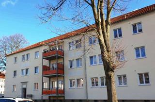 Wohnung mieten in Platz Der Solidarität 10, 01979 Lauchhammer, Schöne 2-Zimmer-Wohnung mit großem Balkon in Lauchammer-Mitte