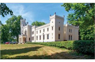 Immobilie mieten in 17153 Kittendorf, Einzigartiges Schloss im Tudorstil an der Mecklenburger Seenplatte