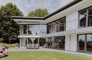 Villa kaufen in 64342 Seeheim-Jugenheim, Villa im Bauhaus-Design in bester Hanglage