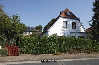 Mehrfamilienhaus kaufen in Am Haag xxxx, 02977 Hoyerswerda, Idyllisches Mehrfamilienhaus mit 3 Garagen