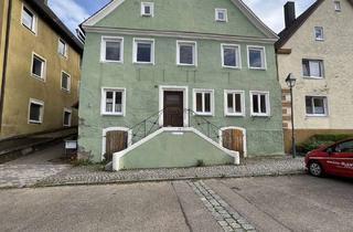 Haus kaufen in 91744 Weiltingen, Top vermietetes 2-FH mit Gewerbeeinheit und weiterem Ausbaupotential für Wohnungen im Dach