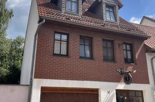 Haus kaufen in Ritterstraße 12, 39340 Haldensleben, Großzügiges Wohnhaus mit Garage und Garten im Zentrum von Haldensleben