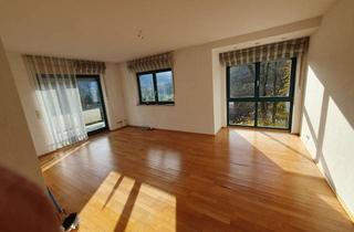 Wohnung kaufen in Würzburger Straße 71, 63619 Bad Orb, 225000 € - 85 m² - 3.5 Zi. - Garage