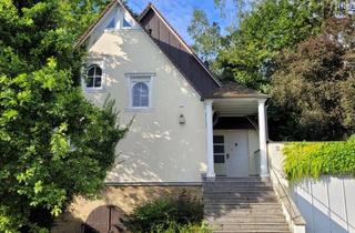 Einfamilienhaus kaufen in 71701 Schwieberdingen, Freistehendes Einfamilienhaus mit großem, idyllischem Garten und Doppelgarage