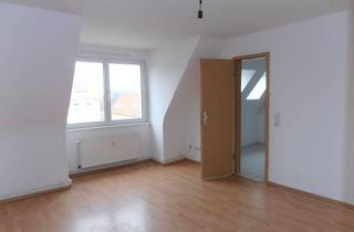 Wohnung mieten in Nordstr. 21, 39221 Welsleben, Helle 2,5-Raum-DG-Wohnung auf 4-Seiten-Hof in Eickendorf