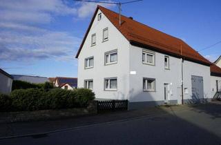 Bauernhaus kaufen in 72829 Engstingen, Zentral und ruhig gelegenes 2-Familienhaus mit großer Scheune und Garten