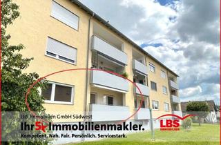 Wohnung kaufen in 72474 Winterlingen, 4-Zimmer Erdgeschosswohnung mit Balkon und Garage