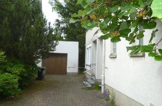 Haus kaufen in 76833 Walsheim, Walsheim - ObjNr:19529 - Freistehendes Zweifamilienhaus in zentraler Lage mit tollem Garten und gewachsenen Baumbestand