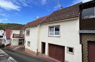 Haus kaufen in 67822 Niedermoschel, Großes Wohnhaus in Niedermoschel