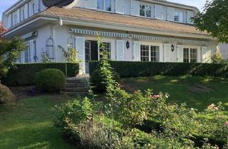 Mehrfamilienhaus kaufen in 65343 Eltville, Wunderschönes Haus im Landhaus-Stil mit riesigem Garten