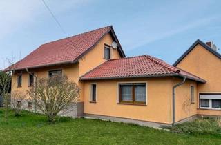 Einfamilienhaus kaufen in 04938 Uebigau, Schönes Einfamilienhaus mit viel Gestaltungsmöglichkeiten und ruhig gelegen in Langenneuendorf