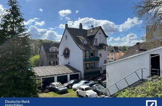 Mehrfamilienhaus kaufen in 66299 Friedrichsthal, Attraktive Kapitalanlage: Mehrfamilienhaus mit Oldtimer-Werkstatt