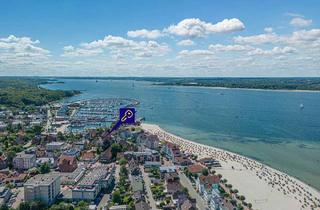 Wohnung kaufen in Strandstraße, 24235 Laboe, Dachgeschosswohnung mit Ostseeblick in zweiter Strandreihe