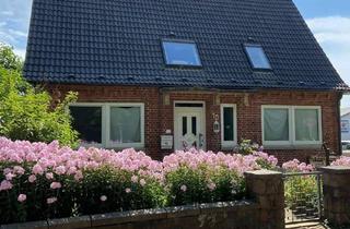 Mehrfamilienhaus kaufen in 25821 Bredstedt, Mehrfamilienhaus + Bungalow in Bredstedt - Selber wohnen oder vermieten, alles ist möglich!