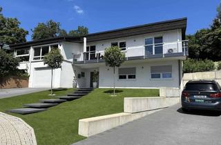 Villa kaufen in 76571 Gaggenau, Exklusive & Luxuriöse Villa mit großem Pool, sep. ELW, Panorama-Blick und vielen Annehmlichkeiten