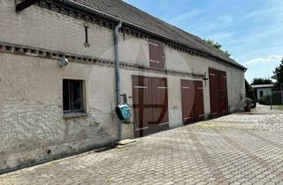 Haus kaufen in 14778 Golzow, Historischer Dreiseitenhof mit Wohn- und Gewerbepotenzial in Golzow