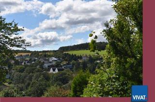 Grundstück zu kaufen in 61276 Weilrod, Baugrund mit tollem Blick über den Ort direkt am Waldrand! Altbestand vorhanden.