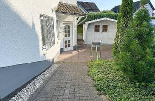 Wohnung kaufen in 57439 Attendorn, Attendorn - Moderne Wohnung mit sep. Eingang, Parkplatz, Terrasse, Gartenhaus