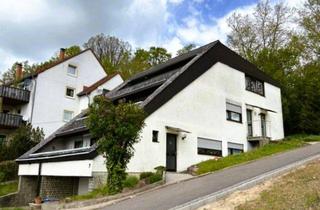 Mehrfamilienhaus kaufen in 66299 Friedrichsthal, Gepflegtes vermietetes Drei-Familienhaus mit Garagen in bester Lage von Friedrichsthal