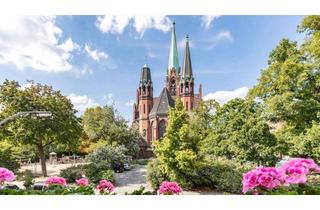 Wohnung kaufen in Apostel-Paulus-Straße 40, 10823 Schöneberg, 3-Zimmer-Altbauwohnung mit französischem Balkon und idyllischem Blick auf die Apostel-Paulus-Kirche