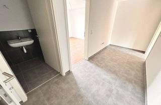 Wohnung kaufen in Stufenburgstraße, 96148 Baunach, Ohne Provision, mit Carport - Sanierte 2-Zimmer EG-Wohnung