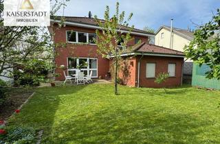 Villa kaufen in 52477 Alsdorf, Elegante Stadtvilla mit Einliegerwohnung und Doppelgarage in Alsdorf-Schaufenberg