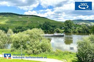 Wohnung kaufen in 54470 Bernkastel-Kues, Bernkastel-Kues-Andel - Wohnen wie im Urlaub! Attraktive Dachgeschosswohnung mit herrlichem Moselpanorama